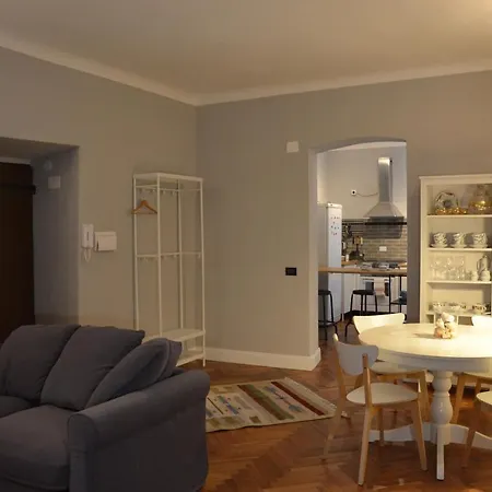 Apartment La Finestra Di Fronte
